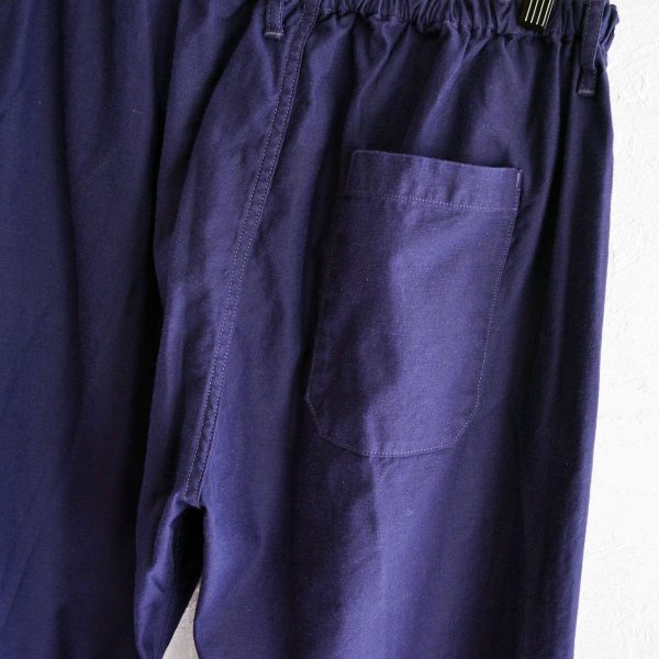 N.O.U.Nの新作パンツ”PIN TUCK”