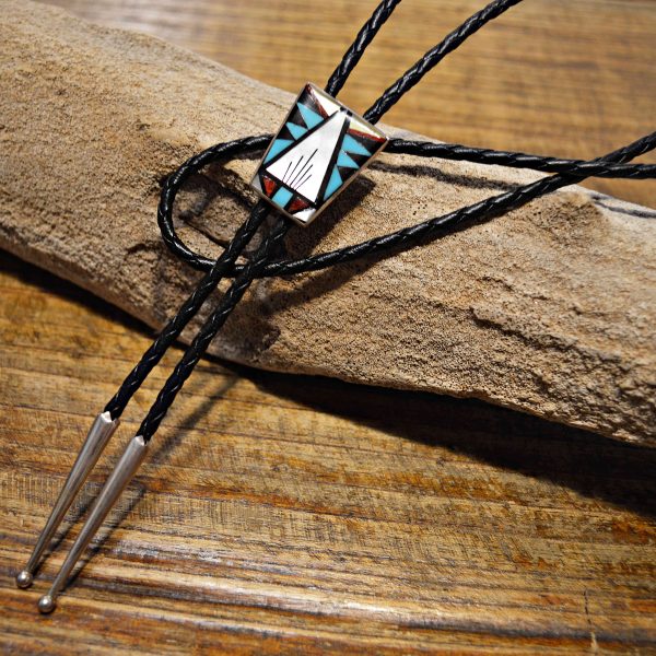 夏は首元にジュエリー！