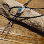 夏は首元にジュエリー！