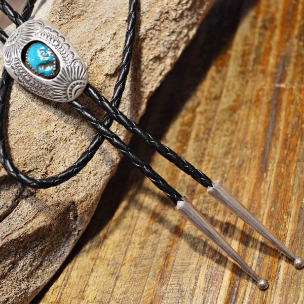 夏は首元にジュエリー！