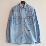 Nasngwam.のFLOWER DENIM SHIRTS