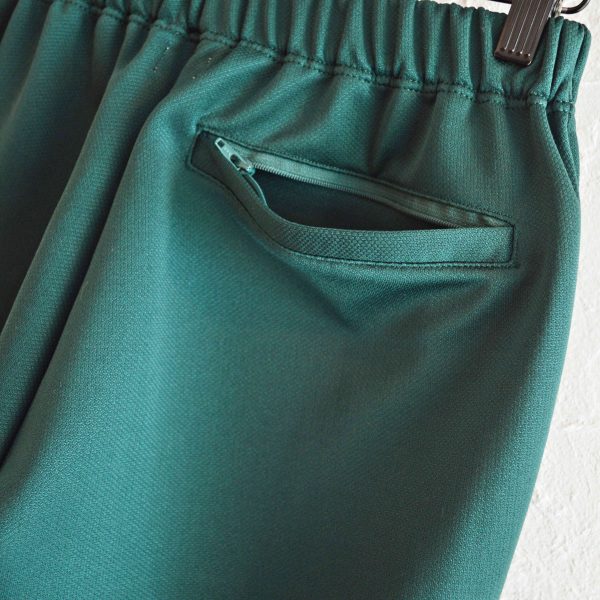 人気のジャージ”LOCALINA×OTSUKAのflare pants”