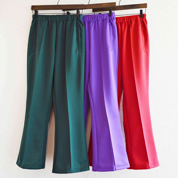 人気のジャージ”LOCALINA×OTSUKAのflare pants”