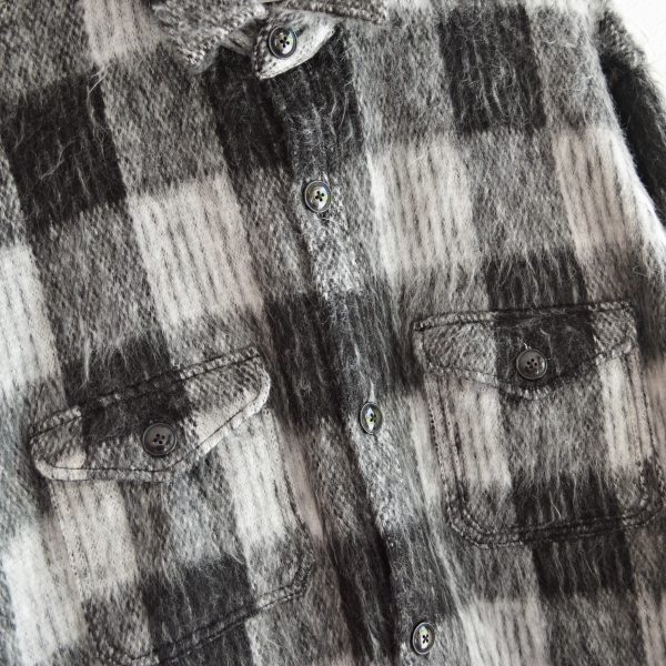 melpleのオーバーシャツ