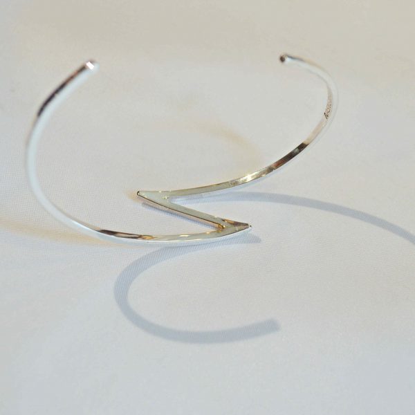 “Nasngwam.×SUNSHINE STUDIO”のLIGHTNING BANGLE