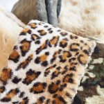 SUBLIMEのRIVERSIVLE MUFFLER