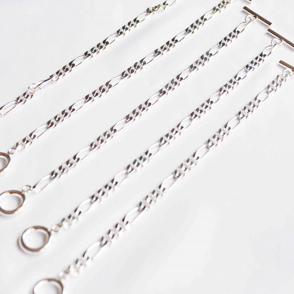 人気のチェーンブレス