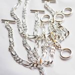 人気のチェーンブレス