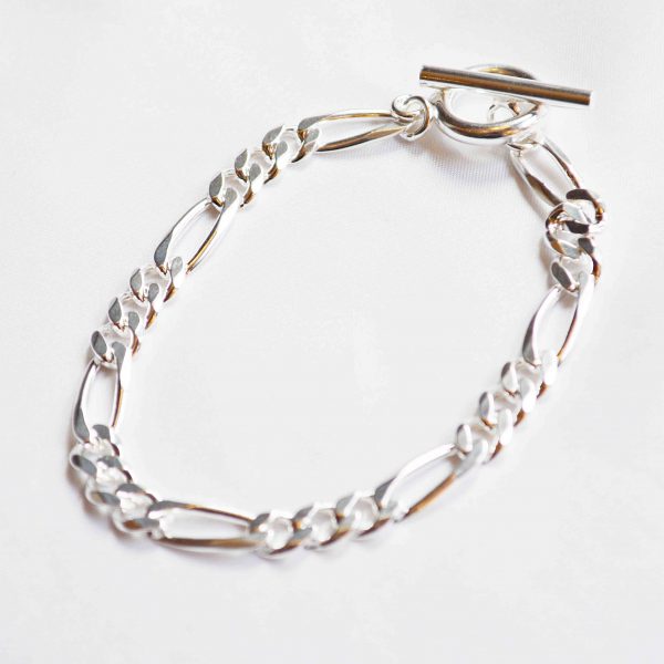 人気のチェーンブレス