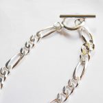 人気のチェーンブレス