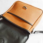 極上鹿革Doeskinのショルダーバッグ