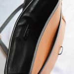 極上鹿革Doeskinのショルダーバッグ