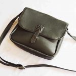 極上鹿革Doeskinのショルダーバッグ