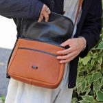 極上鹿革Doeskinのショルダーバッグ