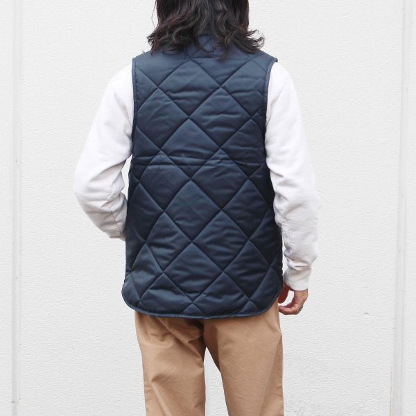 Quilted Nylon Vestスタイル