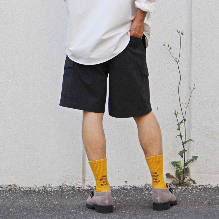 GRUKHA CARGO PANTSでスタイリング