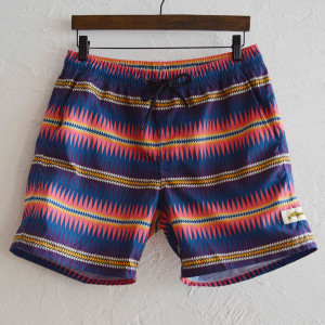 Nasngwam.～VACATION SHORTS～本日発売