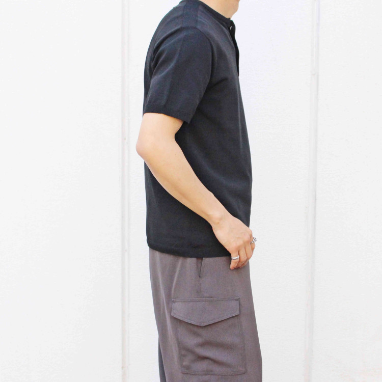sogliaのコットンニットヘンリーTee