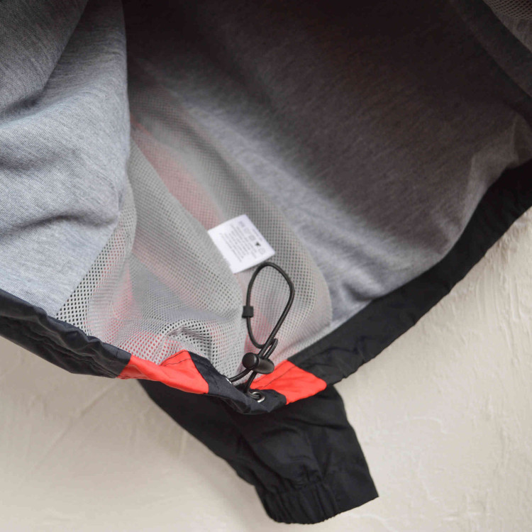 Sport-Tekのウィンドシャツ