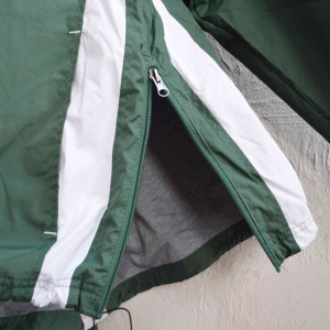 Sport-Tekのウィンドシャツ