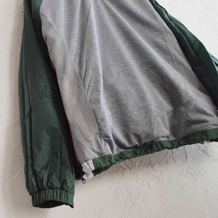 Sport-Tekのウィンドシャツ