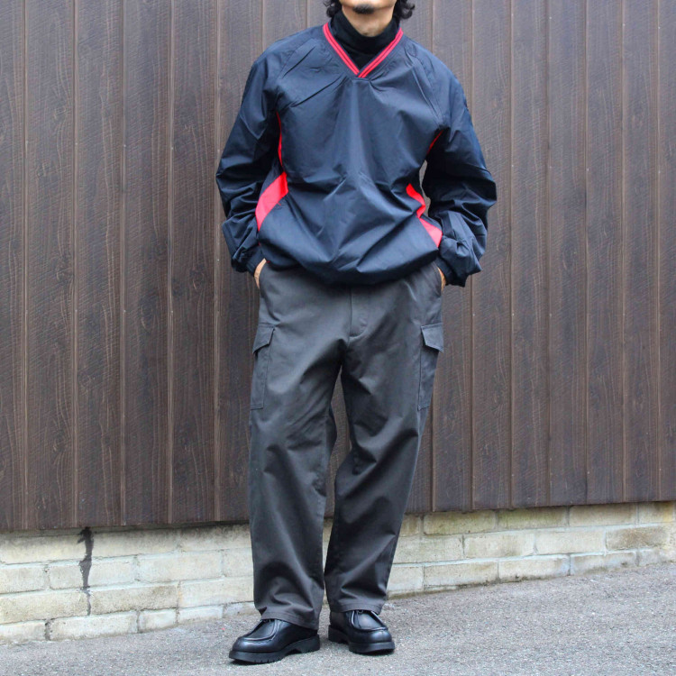 Sport-Tekのウィンドシャツ