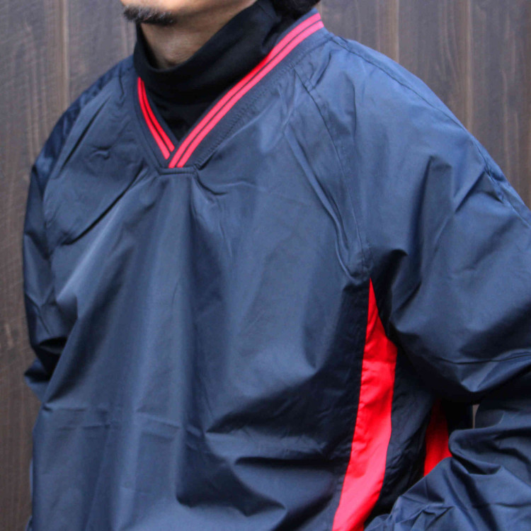 Sport-Tekのウィンドシャツ