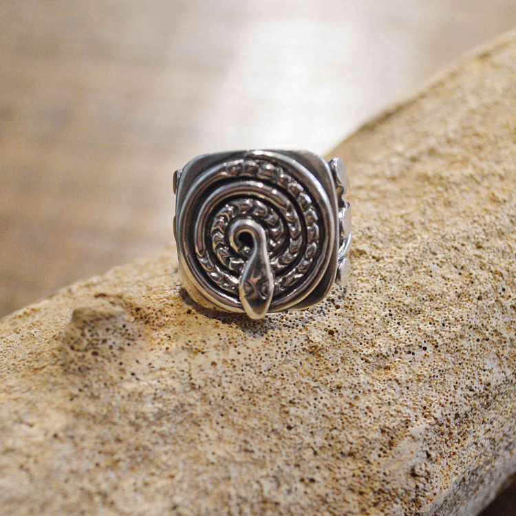 Nasngwam.のリング2型が明日発売