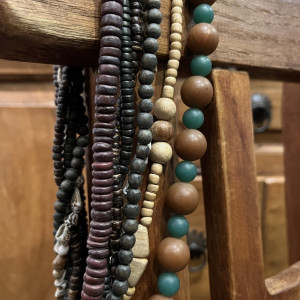 vintage wood necklace
