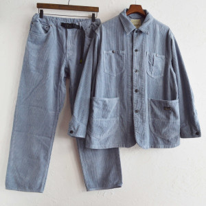 GOHEMPのコーデュロイセットアップ