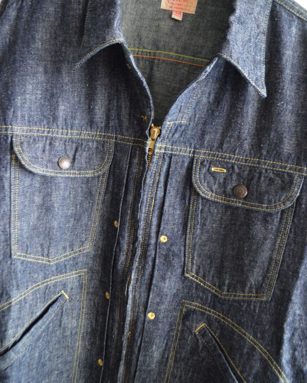 夏も羽織れる、遊び心と軽さを纏った一着