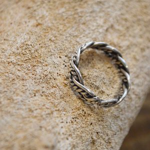 日常を少しだけ特別にしてくれるジュエリー