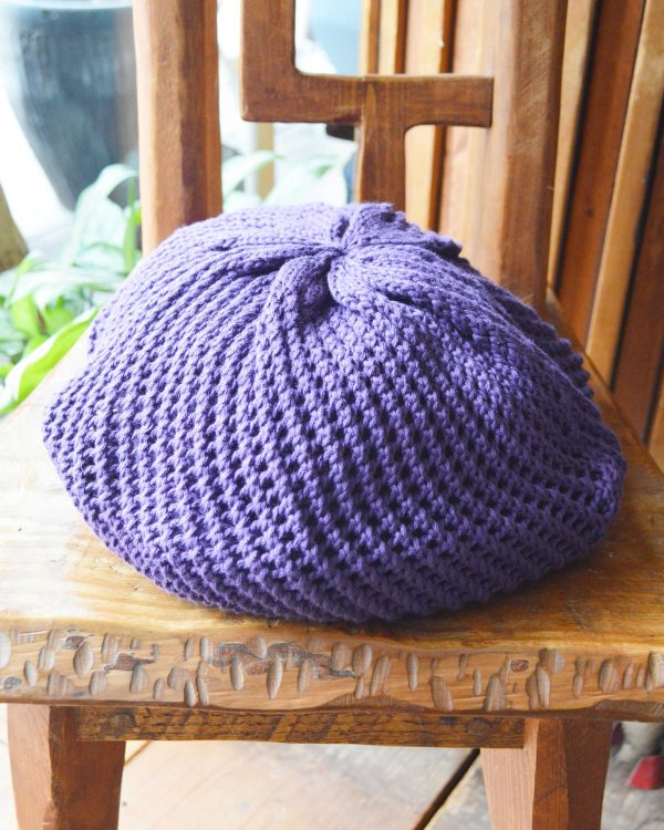 夏も心地よく、自由に楽しめる、ザックリ編みの万能ニットタム