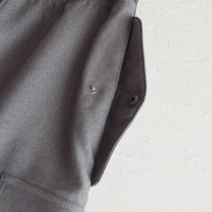 スタプレ素材で上品に！万能イージーカーゴショーツ