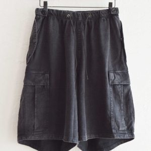 リアルな色褪せ感を纏ったイージーカーゴショーツ