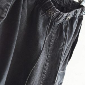 リアルな色褪せ感を纏ったイージーカーゴショーツ