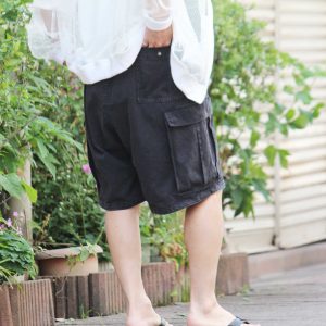 リアルな色褪せ感を纏ったイージーカーゴショーツ