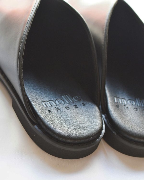 molleshoesの看板モデルからコンフォートスタイルが待望の登場
