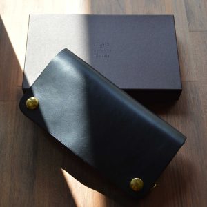 革好きの心を揺さぶる、茶芯のワイルドな経年変化