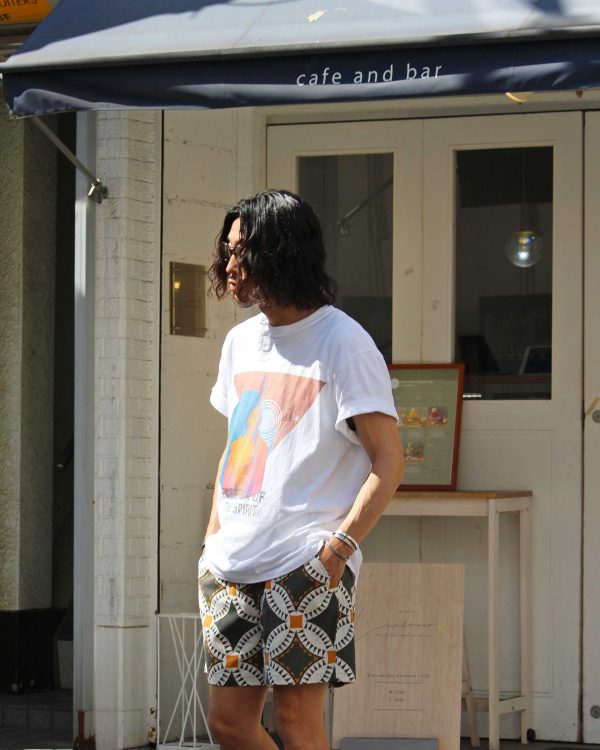 Nasngwam.×SAVE THE GOODMANのアートTEE