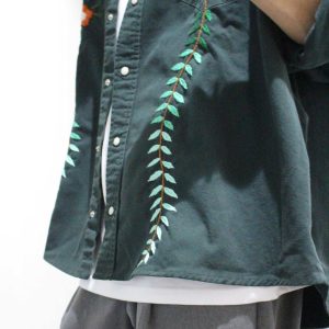 手刺繍シャツとクラフトアイテムの着こなし3選