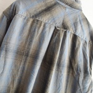 影のように馴染むチェック！遊び心のある大人の定番