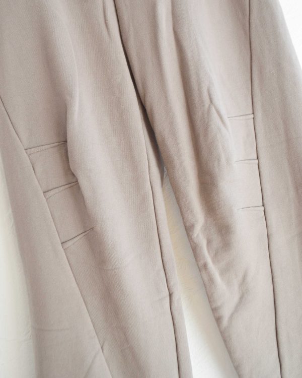 Nasngwam.～DRAPING SWEAT PANTS～9.6.Sat…Launch