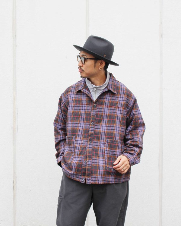 ラフに羽織れて、どこか上品。大人のチェックJKT