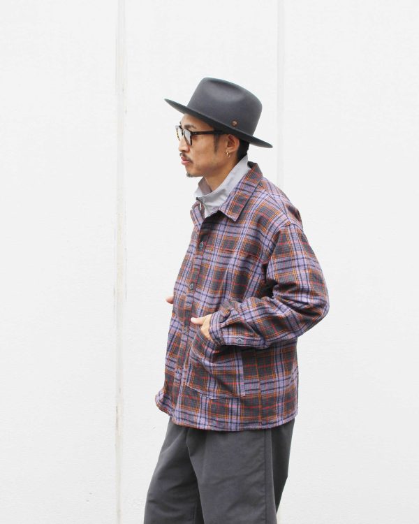 ラフに羽織れて、どこか上品。大人のチェックJKT