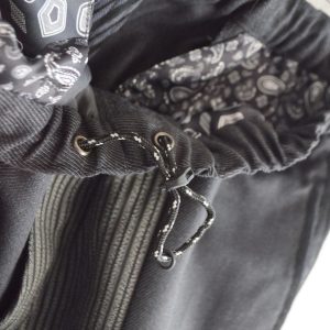 古着スーツを再構築。上品さと遊び心が共存するセットアップ