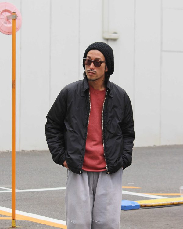 軽やかに暖かく、N.O.UN定番ブルゾン