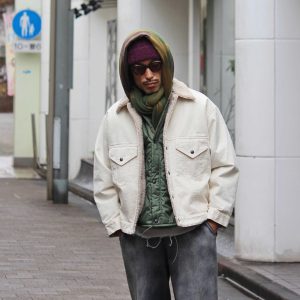 IMPRESTOREのDenim boa jacketスタイル