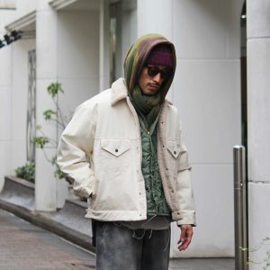IMPRESTOREのDenim boa jacketスタイル