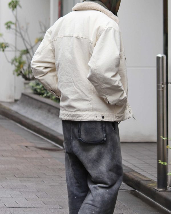 IMPRESTOREのDenim boa jacketスタイル
